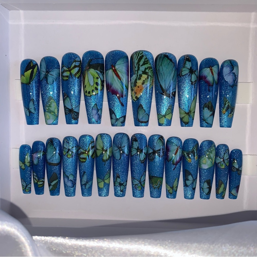 Blue Cat Eye Butterfly Nails
